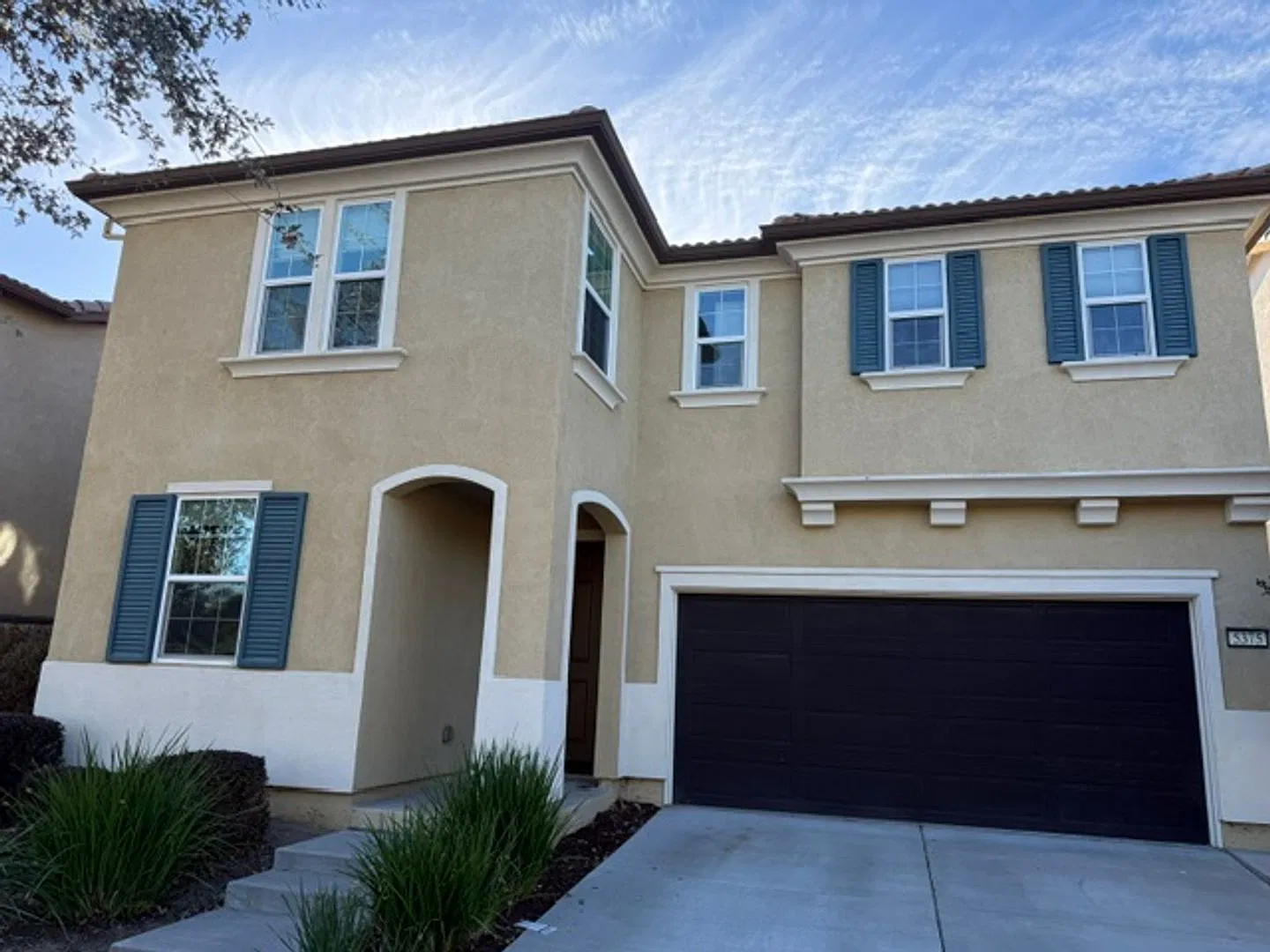 5 Bedroom House in Natomas! — Photo 1