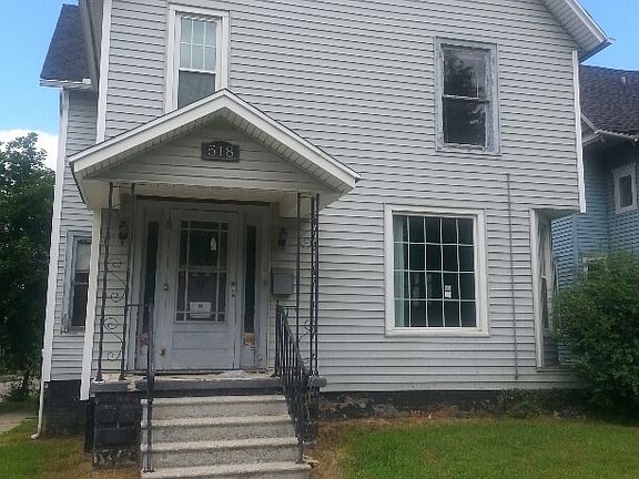 3rd image of 518 W Lexington Ave