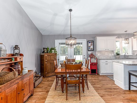 4th image of 116 Claren Ct