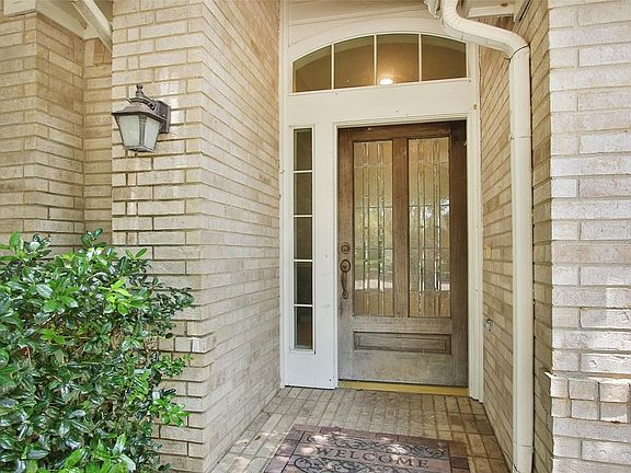 4th image of 7203 Shadyside Cir