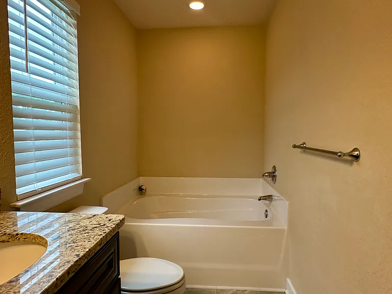 700 Albertine Ct — Photo 16