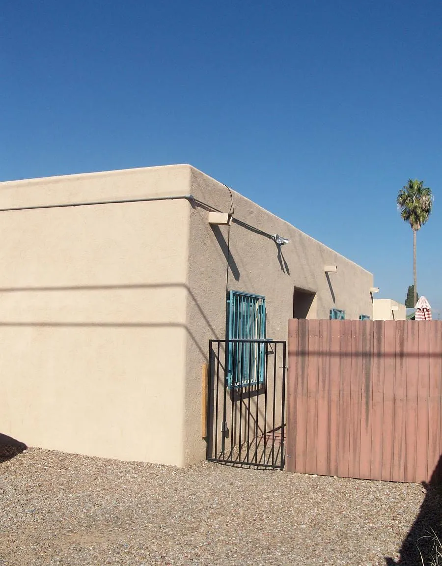 4 bed, 1184 sqft, $2,820 — Photo 2