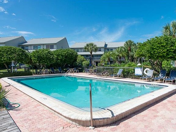 4th image of 1355 Pinellas Bayway #21