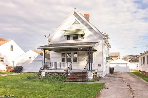 4520 Kenmore Ave Photo 1