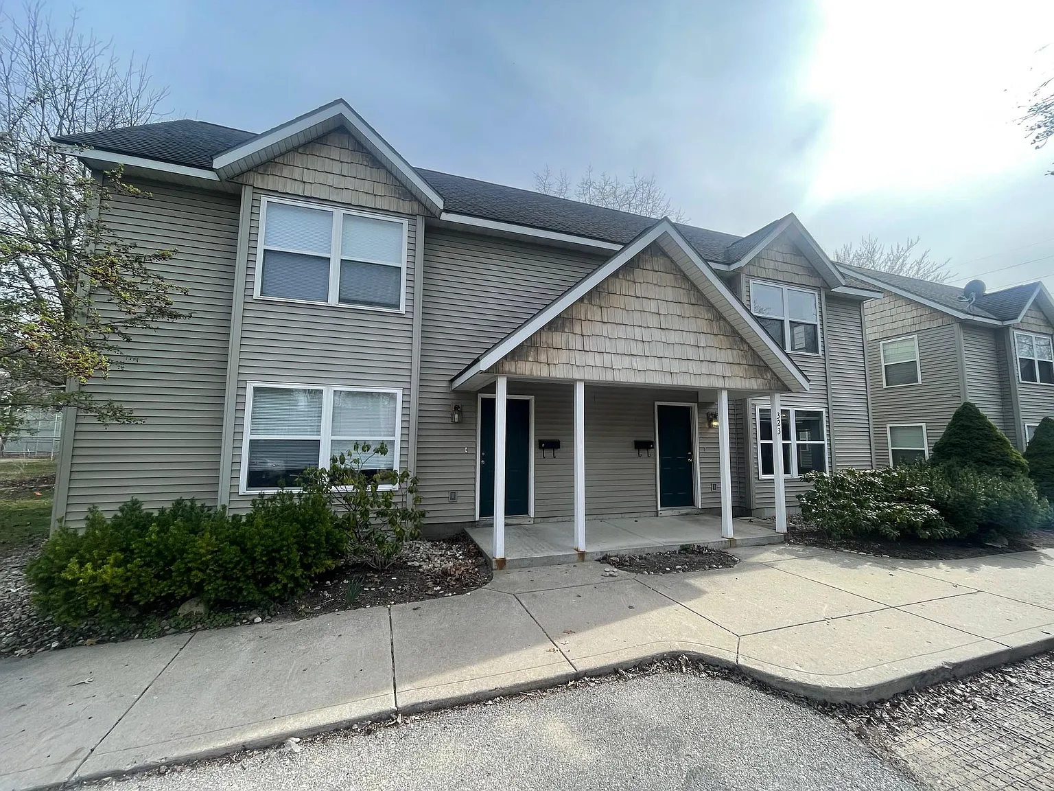 2 bed, 1.5 bath, 1116 sqft, $1,800 — Photo 1