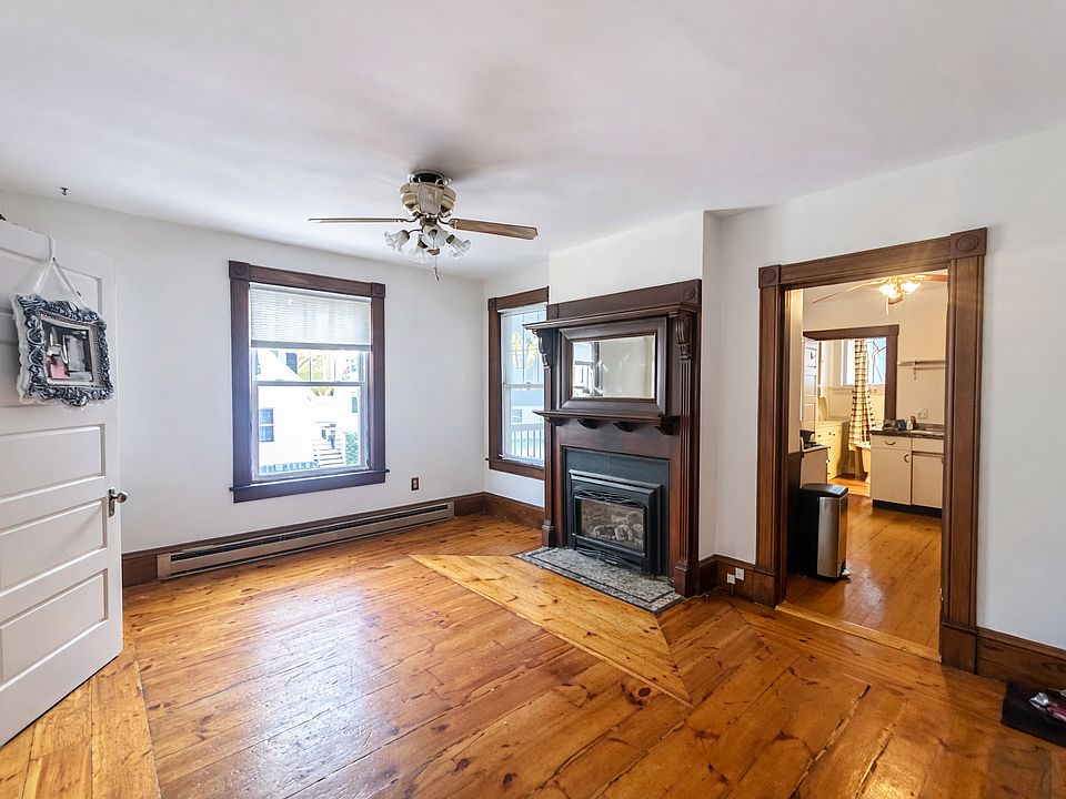 Living room with gas fireplace