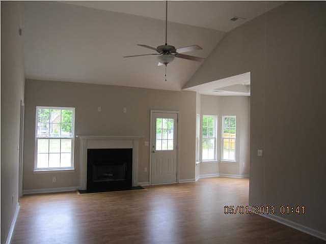 2nd image of 711 Azalea Rd