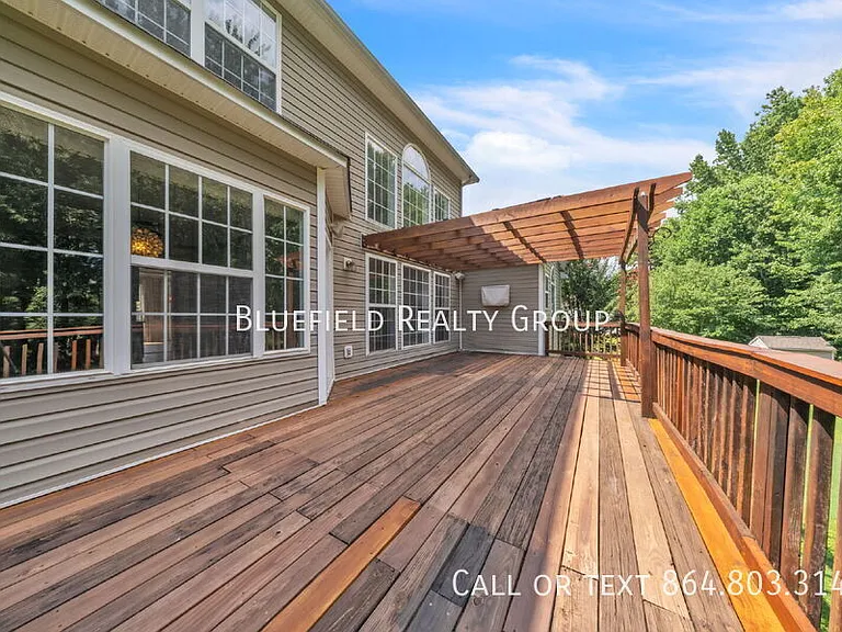 417 Summergreen Way — Photo 34