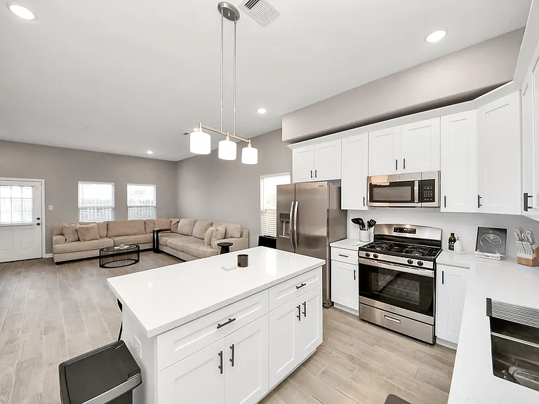 7963 Birmingham St — Photo 10