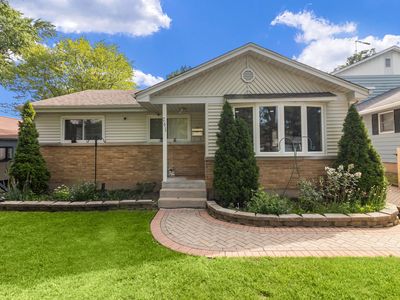 261 N Shaddle Ave, Mundelein, IL, 60060