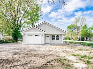 1435 W Booe Rd, Austin, IN 47102