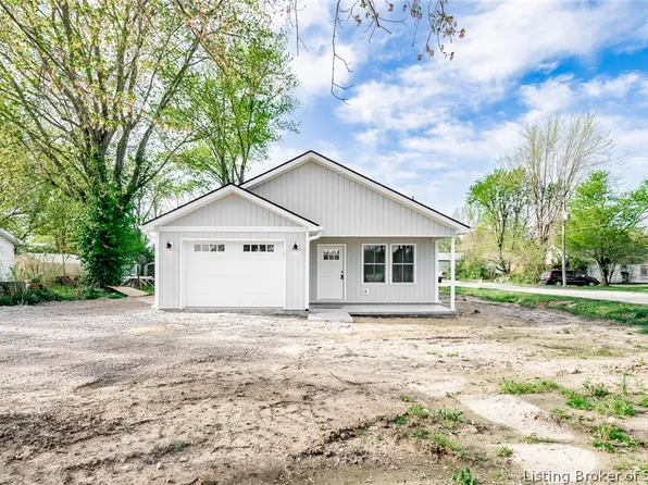 1435 W Booe Road, Austin, IN 47102