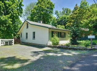 77 Nolans Point Rd, Lake Hopatcong, NJ 07849