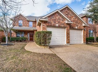 7051 Surfside Ln, Grand Prairie, TX 75054