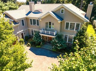 235 Fort Hill Rd, Scarsdale, NY 10583