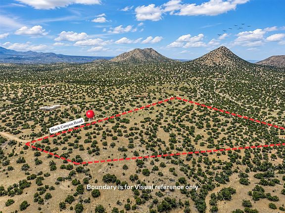 2nd image of 23 Black Canyon Rd