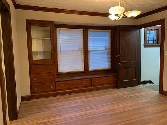 3rd image of 2210 W 101st St #2