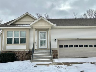 945 S Sandalwood Cir, Norton Shores, MI, 49441
