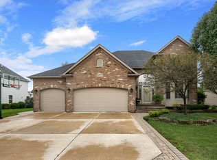 12717 Skyline Dr, Plainfield, IL 60585