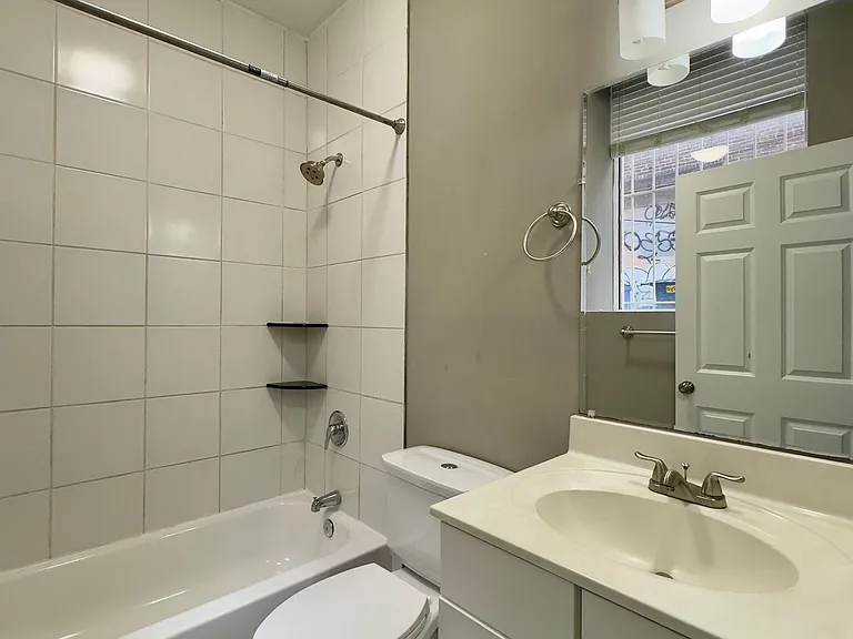 Apartment Units in Downtown, Baltimore, MD! — Photo 7