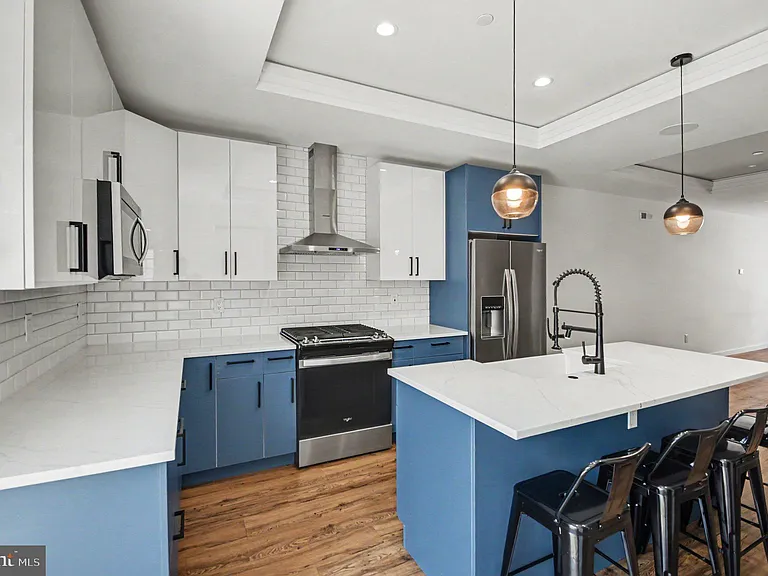 3217 Chatham St — Photo 12