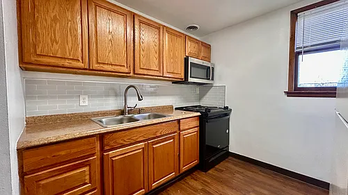 2901 E Wellesley Ave #3 Photo 1