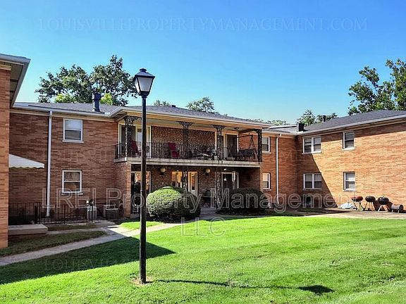 2nd image of 312 Idlewylde Dr #2