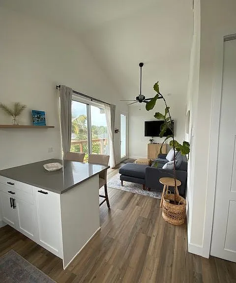 Beautiful west facing door with great ocean breeze.