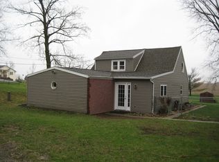 23115 Hazel Rd, Sterling, IL 61081