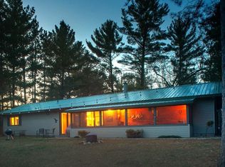 W6313 Peninsula Ct, Neshkoro, WI 54960