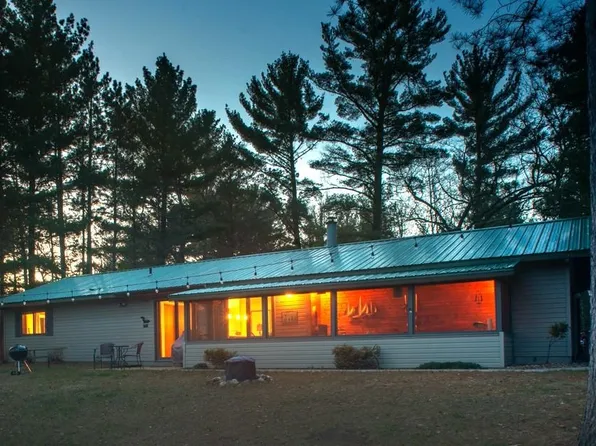 W6313 Peninsula Ct, Neshkoro, WI 54960