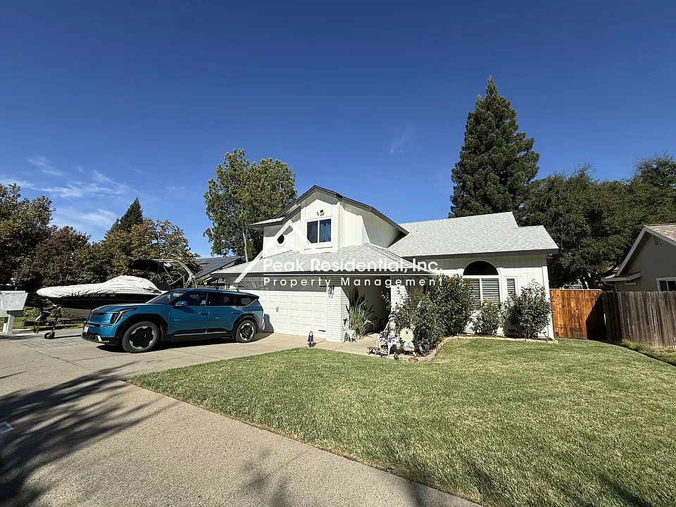 120 Ferrera Dr