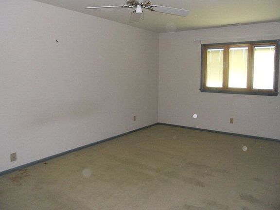5th image of 808 Cypress Dr