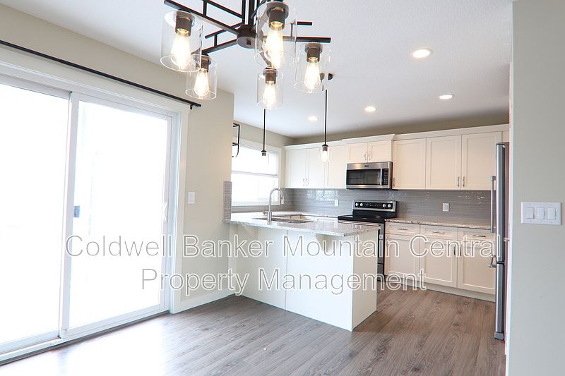 1st image of 1391 Starling Dr NW #4