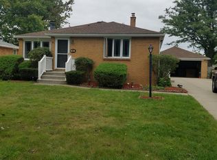 88 Siegfried Dr, Williamsville, NY 14221