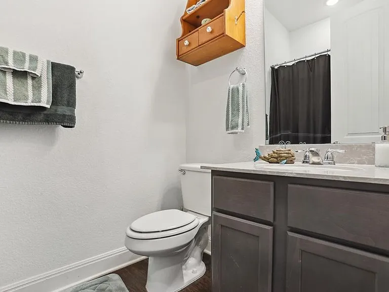 Bathroom #2