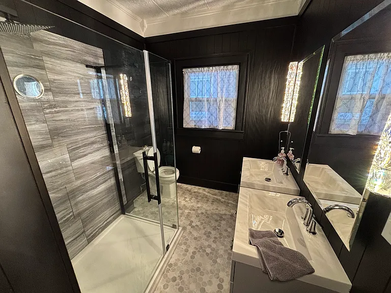 new mainfloor bathroom
