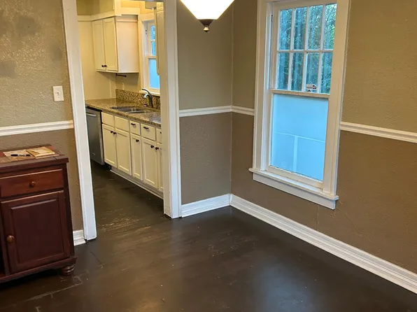 916 NW Arlington Ave, Lawton, OK 73507