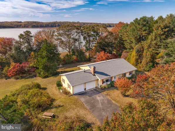 7760 Swan Ln, Owings, MD 20736