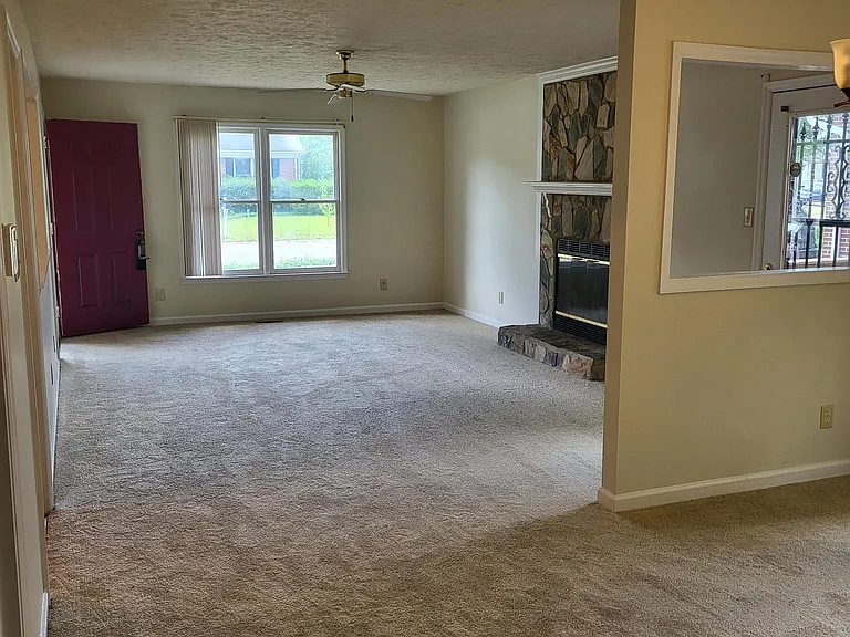 2678 Rivercliff Rd — Photo 9