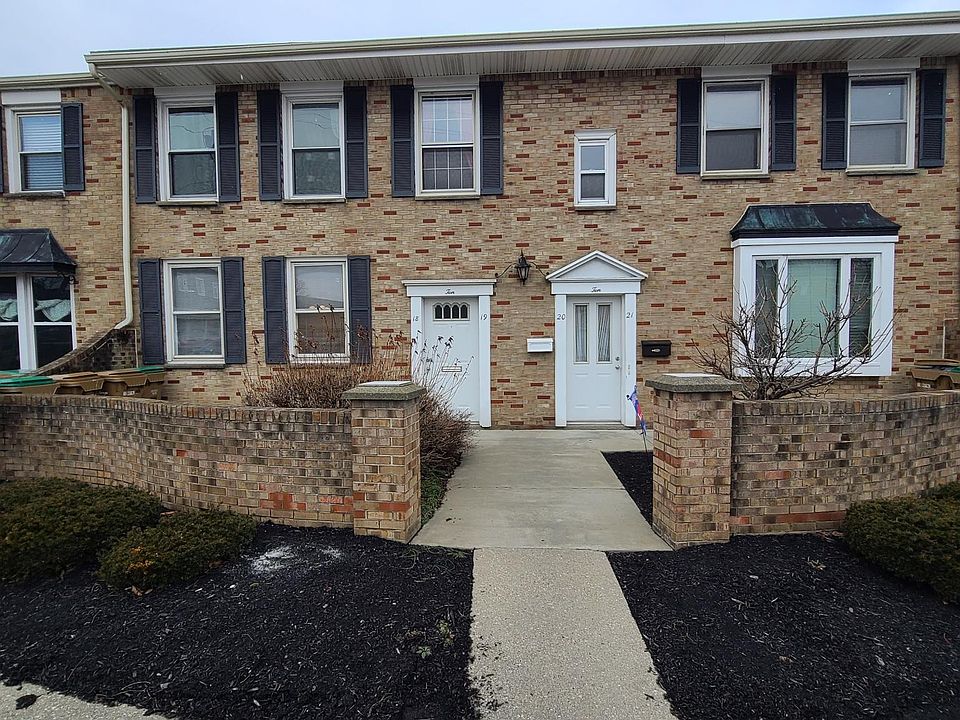 1st image of 10 Wayne Ter APT 18