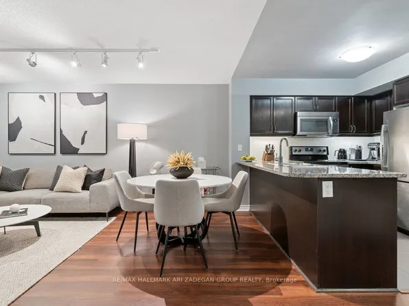 19 Grand Trunk Cres #3108, Toronto, ON M5J 3A3