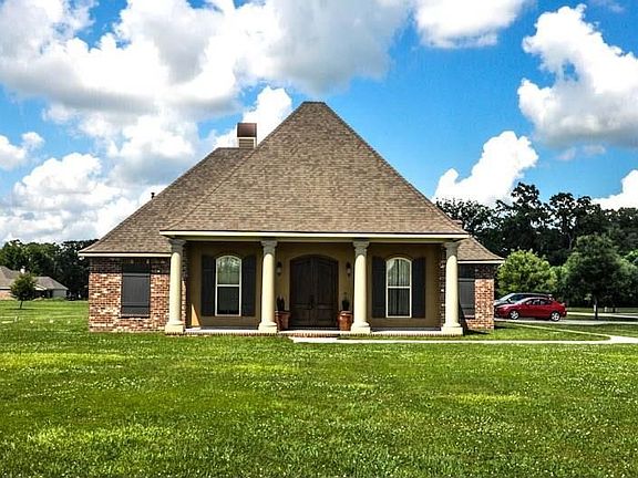 2nd image of 1009 Bayou Oaks Rd