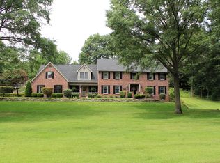 1414 Bentwood Dr, Evansville, IN 47725