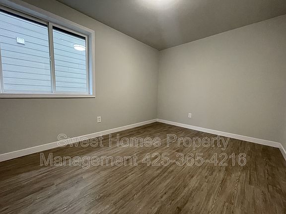 5th image of 14644 50th Ave NE