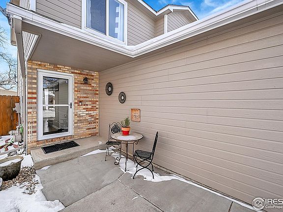 2nd image of 421 Stevens Cir
