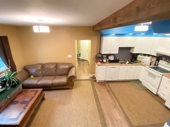 559 Chelmsford St, Lowell, MA 01851