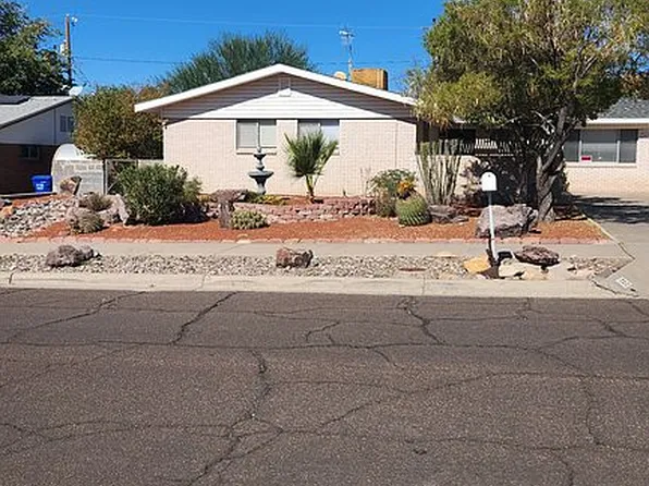 1615 Mariposa Dr, Las Cruces, NM 88001