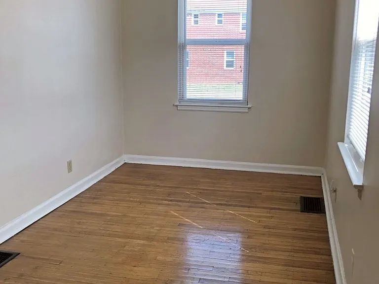 Nola Court Apartments — Photo 134