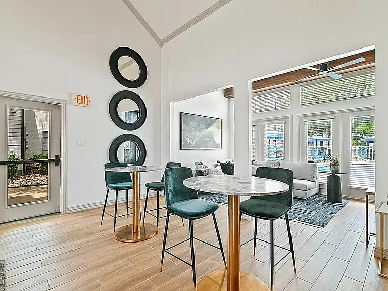 Elliot Pioneer — Photo 36